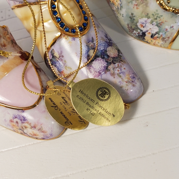 Bradford Edition Heirloom Porcelain Shoe Ornaments - Picture 2 of 14